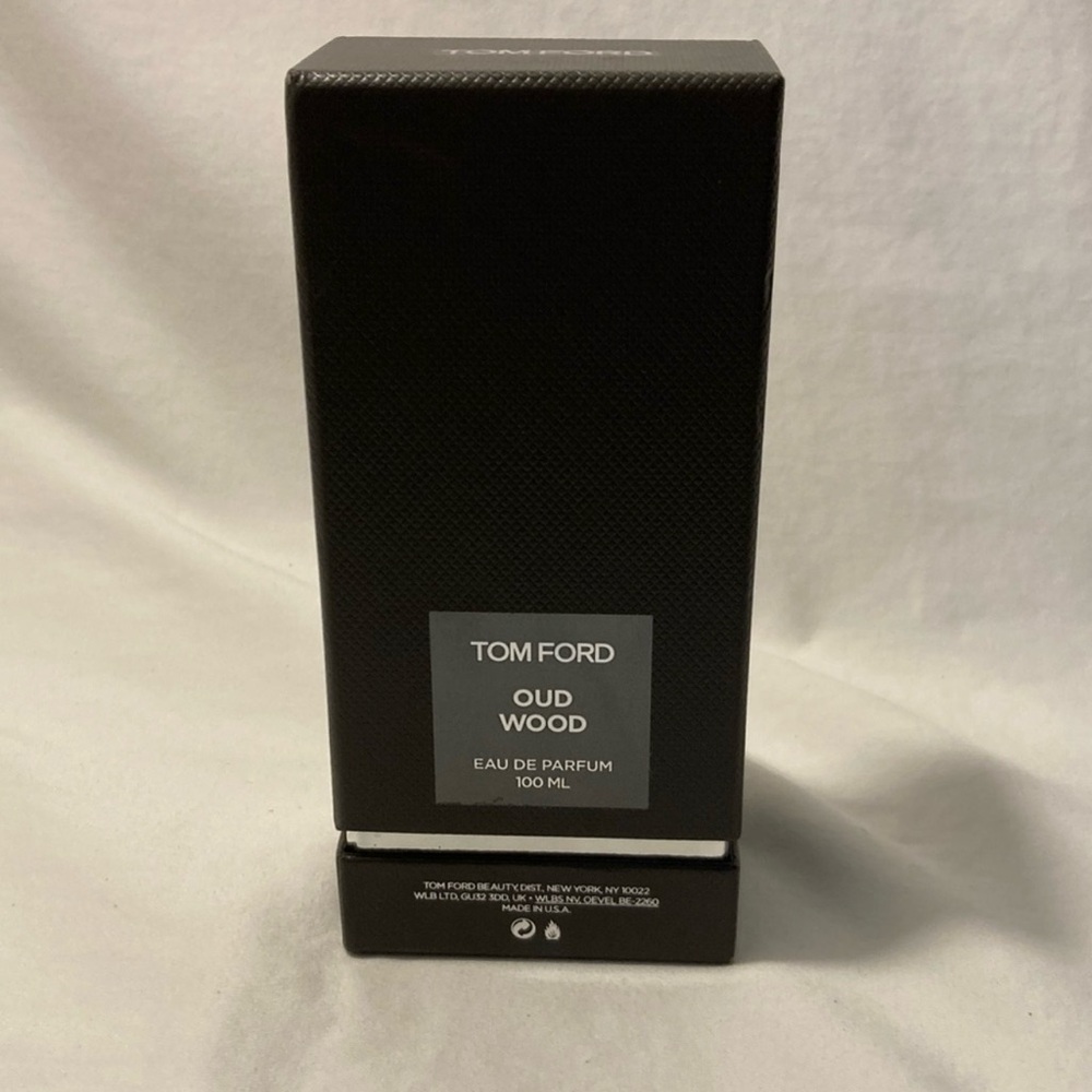 Tom Ford Oud Wood Eau de Parfum 100ml in Black Packaging